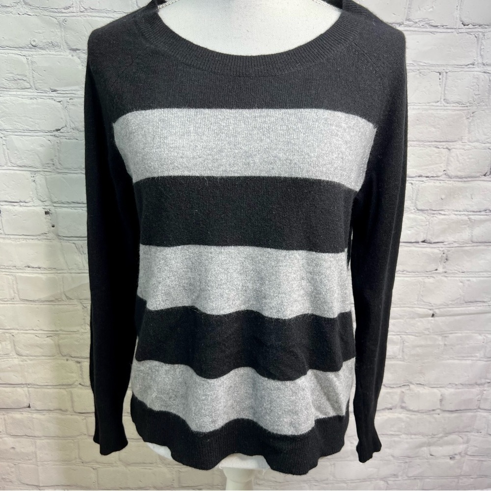 Apt. 9 Cashmere Sweater Small
